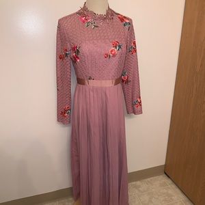 Little Mistress petite appliqué dress